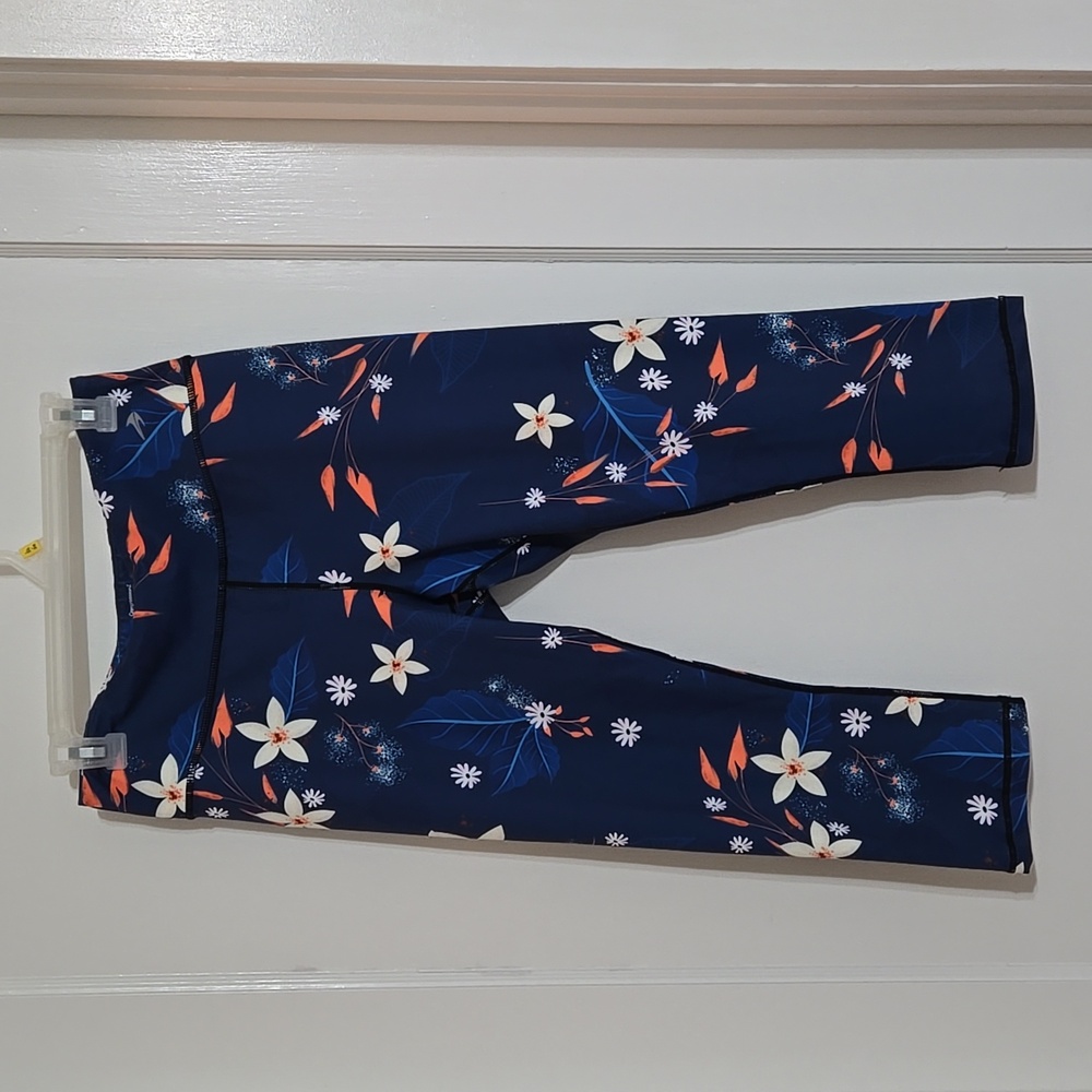 Compressionz High Waisted Capri Leggings For Women, XL, Floral Blue